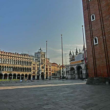 Classic Three Minutes From St Marc'S Square Apartment Venice Exterior photo