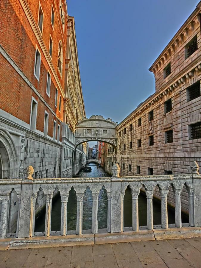 Classic Three Minutes From St Marc'S Square Apartment Venice Exterior photo